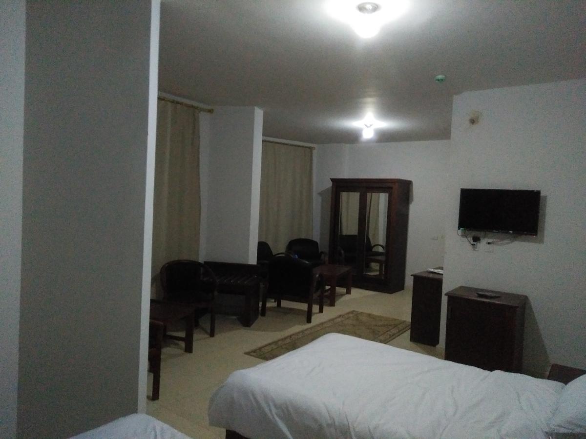Royal NJ Hotel Borg El Arab Buitenkant foto